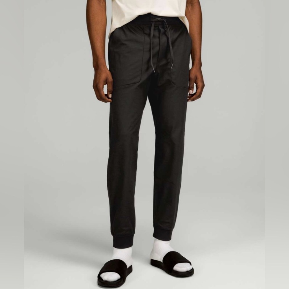 Lululemon ABC Jogger *Warpstreme in Black Size L
